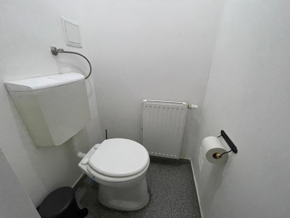 Apartamento Central Sunny Flat With Free Parking Viena Exterior foto